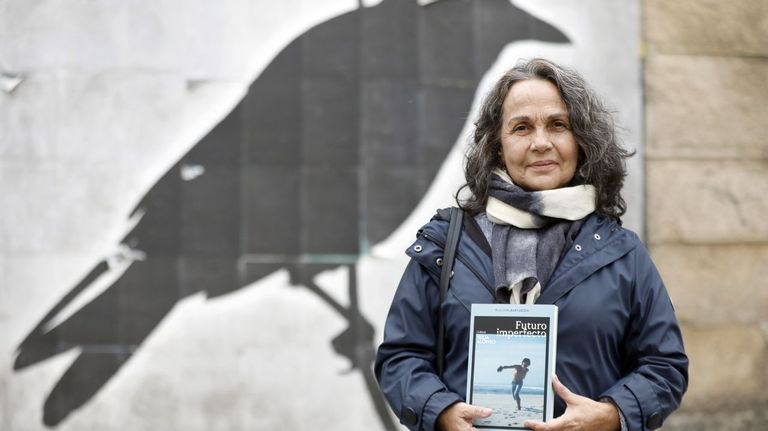 Xulia Alonso pecha os Mércores Literarios de maio en Bueu coa súa novela «Futuro imperfecto»