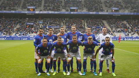 Real Oviedo Numancia Carlos Tartiere Horizontal.Alineaci�n inicial del Real Oviedo frente al Numancia