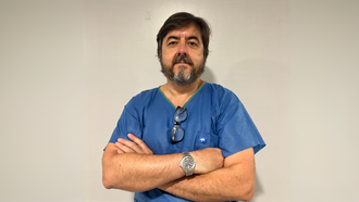 Rafael Hernndez, cirujano y autor del libro La hora de los valientes.