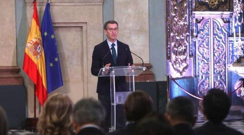 El líder del PP, Alberto Núñez Feijoo, en la presentación de su plan de calidad institucional en Cádiz