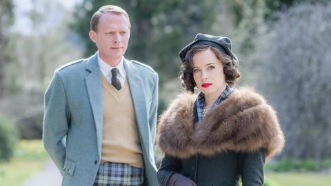 Paul Bettany y Claire Foy encarnan a los duques de Argyll