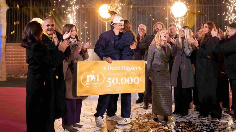 Mar Flores y Carlo Costanzia ganan «Decomasters»: «Hemos hablado más en estas diez semanas que en toda nuestra vida»