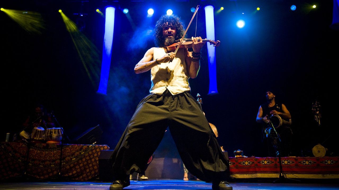 Cul es tu destino turstico favorito de Galicia?.Ara Malikian durante un concierto en Ferrol