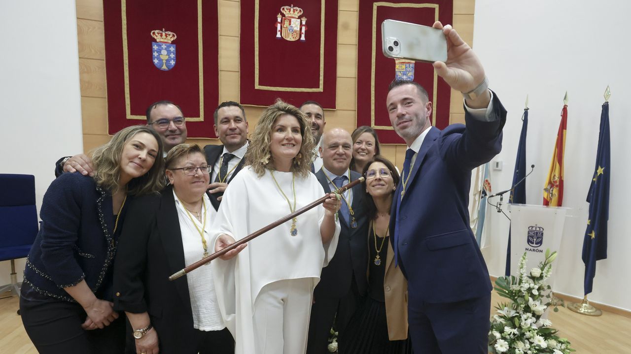 Tráiler de «Aída y Vuelta».Marián Ferreiro y su equipo de gobierno, en la toma de posesión tras las elecciones de 2023.