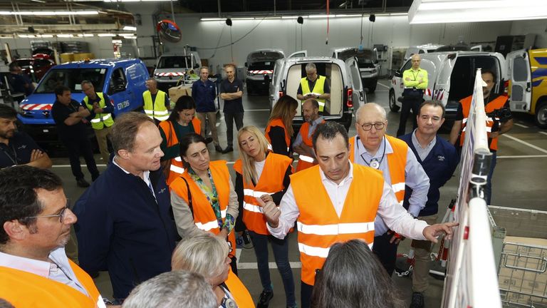 Stellantis suspende la paga de beneficios a sus trabajadores por las pérdidas del grupo en el 2025, que ascienden a 22.300 millones de euros