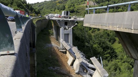 Imagen del colapso del viaducto de O Castro
