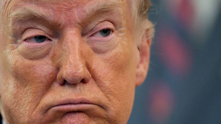 Se extiende la sospecha de un «pelotazo» de 580 millones tras la última intervención de Trump