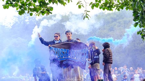 Recibimiento al Real Oviedo en la previa del partido contra el Villarreal