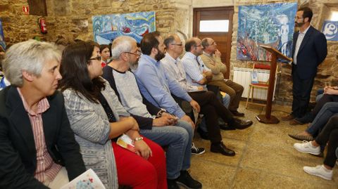 Participantes no acto en lembranza de Asuncin Antelo e na entrega do premio Labregha Berghantiana