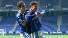 V�ctor Mingo celebra junto a Samu Rodr�guez su gol en el Real Oviedo-Le Havre