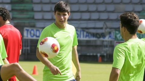Brais Abelenda juega en el Galicia de Mugardos, el filial del Racing de Ferrol