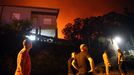 El incendio del monte Xiabre amenazó la aldea de Castroagudín