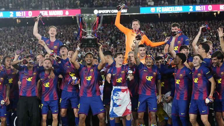 El Barça gana un clásico que vale una Liga (2-0)