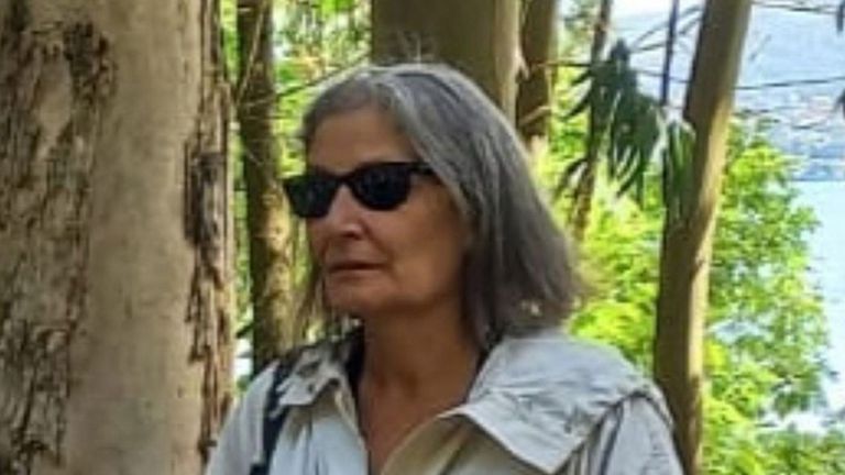 Marta Vilas presenta un libro sobre arquitectura parroquial y desarrollo urbanístico