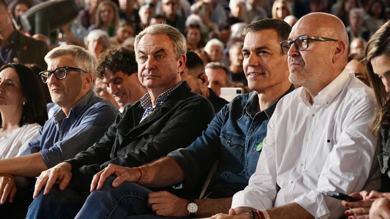 Un Gobierno carcomido por la corrupción