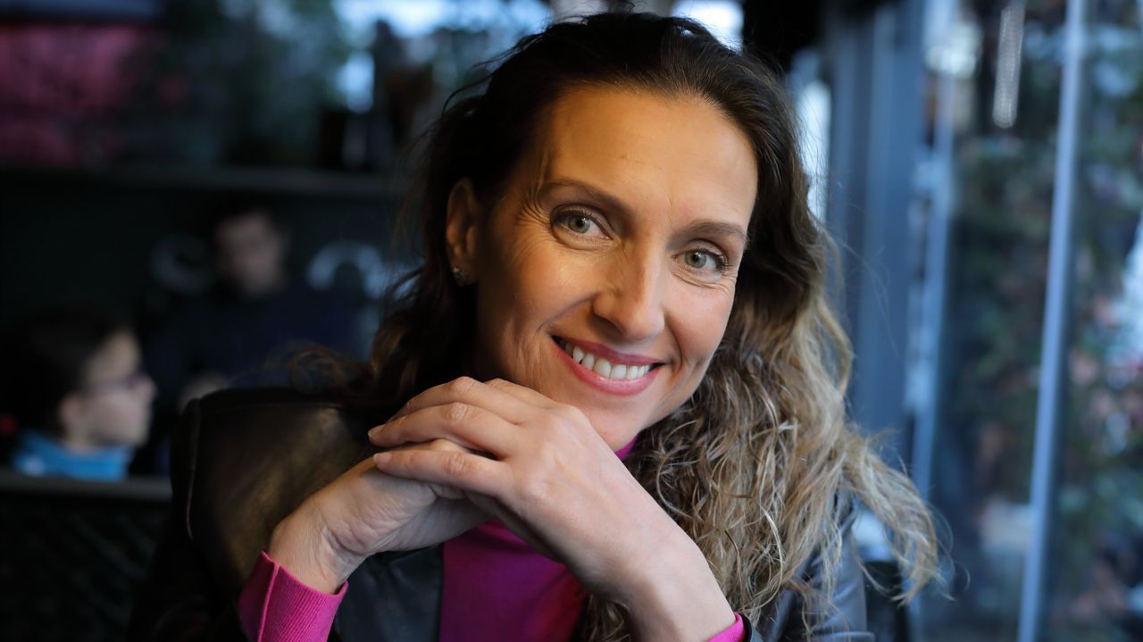 El da de Tatiana en su hotel turco, foto a foto..Borja, Enrique y Silvia, de izquierda a derecha, junto a un trabajador del club de Dubi en el que trabajan los tres.