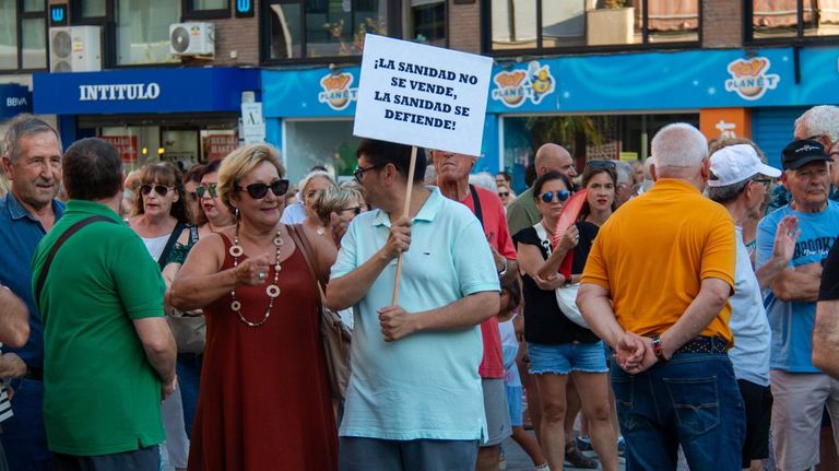 La mitad de los médicos jóvenes se sienten quemados