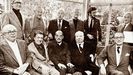 La fotos de los genios. De izquierda a derecha, de arriba a abajo: Robert Mulligan, William Wyler, George Cuckor, Robert Wise, Jean Claude Carriere (guionista), Serge Silberman (productor), Billy Wilder, George Stevens, Luis Buuel, Alfred Hitchcock y Rouben Mamoulian. John Ford se fue antes. 