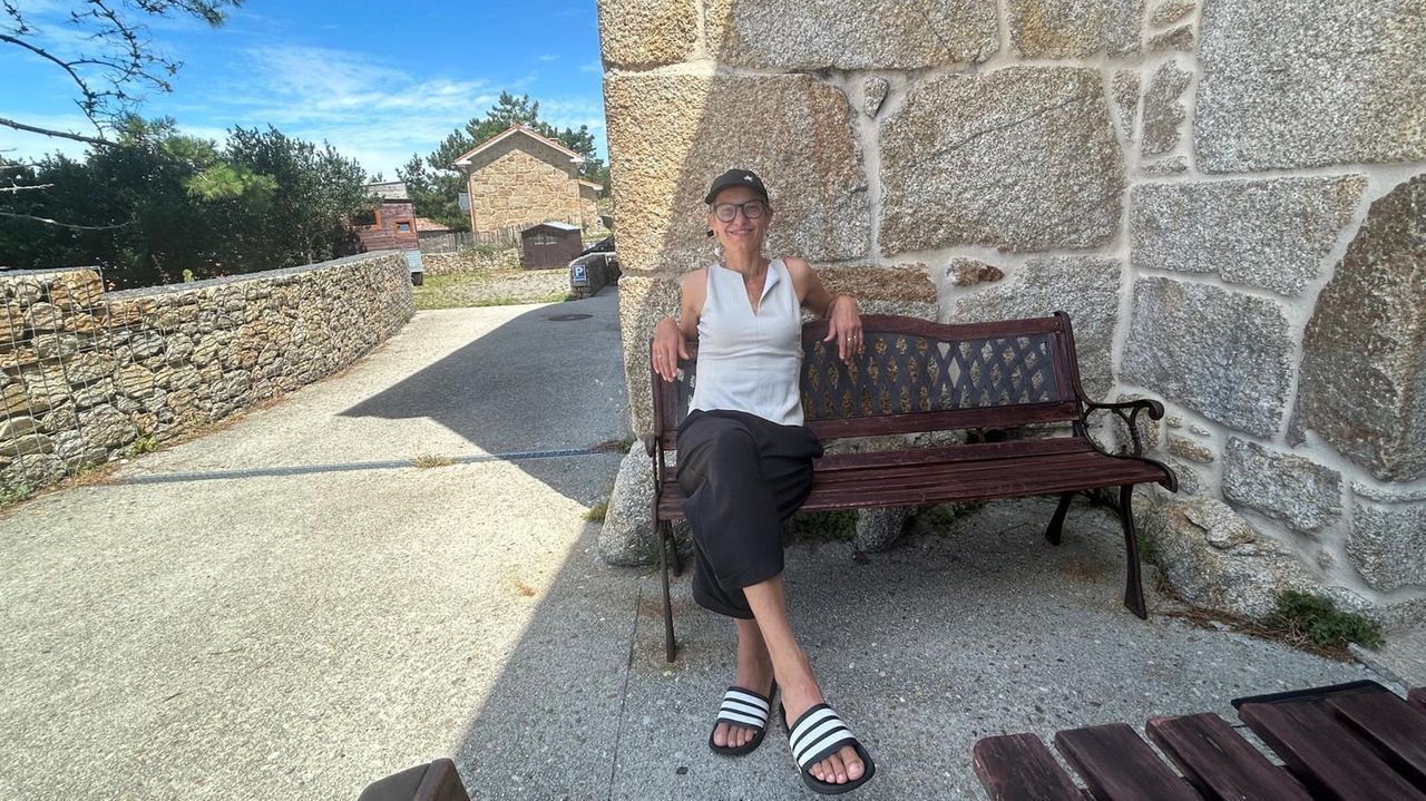 Unha malla coma as de antes en Bamiro, Vimianzo: &iexcl;mira estas imaxes!.Petra Hofmann dirige en Panch&eacute;s un proyecto centrado en el retiro natural