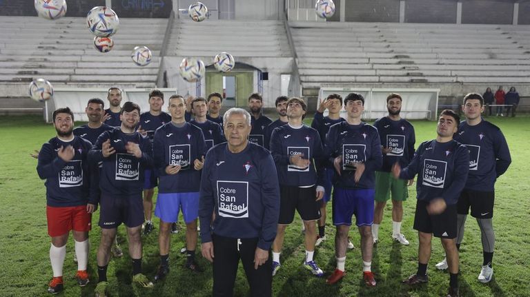 Camilo Perol, entrenador del Flavia: «Os rapaces xa non xogan na rúa e os xogadores agora son coma robots»