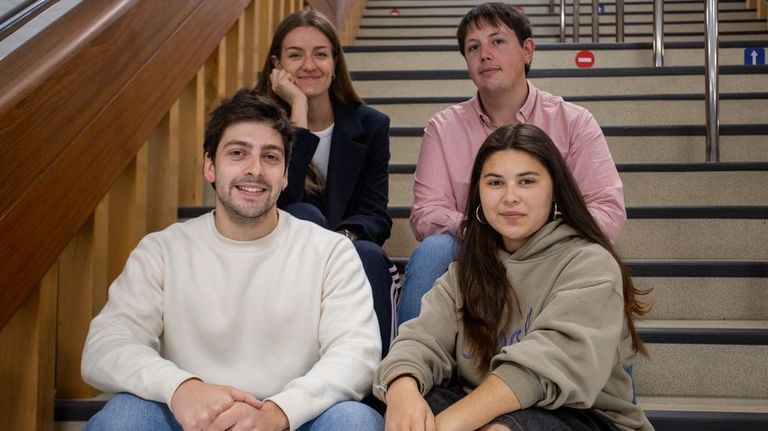 Cuatro jóvenes de la generación del no ladrillo: «¿Llegaremos a poder comprar un piso? Es difícil»