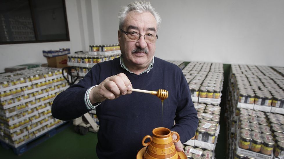 David Corral era el mayor productor de miel de Galicia