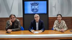 Los concejales de IU-Convocatoria por Oviedo: Alejandro Suárez, Gaspar Llamazares y Cristina Pontón (de izda a dcha).