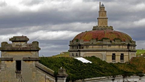 El estado en el que está la antigua cárcel de A Coruña.