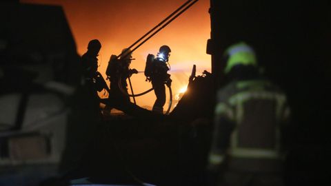 Incendio en un edificio de la calle Rei Don García