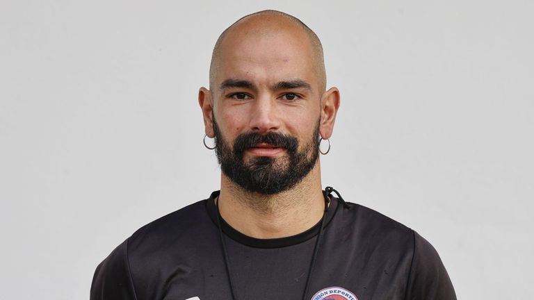 El preparador físico Héctor Otero de despidió de la UD Ourense
