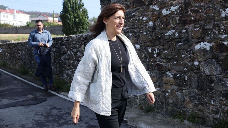 Ángeles Vázquez defiende que los concellos cedan a consorcios la gestión del agua