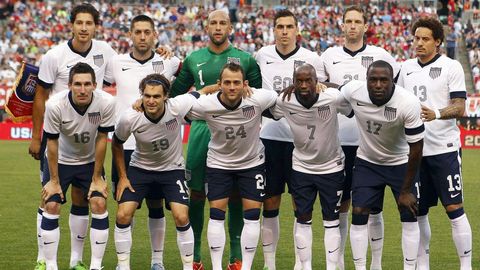 Fotografía tomada el 29 de mayo de 2013 que muestra a los jugadores de la selección de Estados Unidos