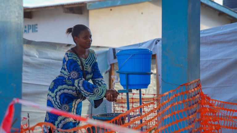 El Congo eleva a 389 los casos confirmados de ébola, incluidos 63 fallecimientos