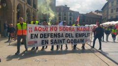 Manifestacin de los trabajadores de Saint Gobain en Avils
