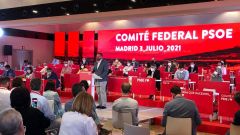 El presidente asturiano y secretario general de la FSA-PSOE, Adrin Barbn, en el Comit Federal del PSOE. 