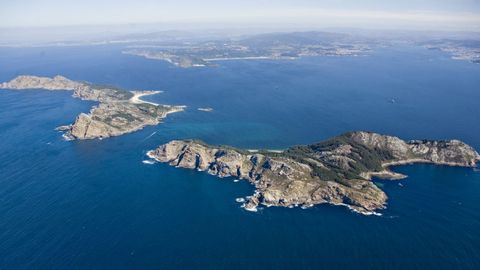 Imagen aérea de las islas Cíes, integrantes del parque nacional de las Illas Atlánticas