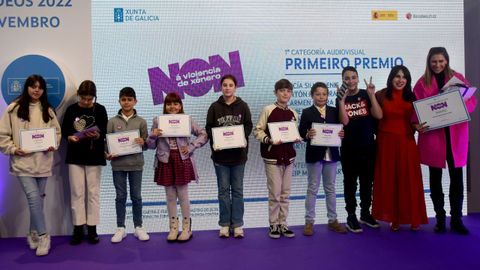 La Xunta entregó los premios a los centros gallegos reconocidos en el certamen gráfico y audivisual convocado por el 25N
