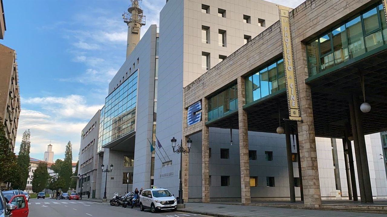 Fernando Sim�n analiza la situaci�n del coronavirus en Espa�a.Juzgados de Oviedo