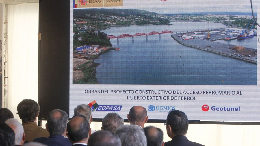 El viaducto de A Malata unirá el muelle y A Graña con una senda peatonal