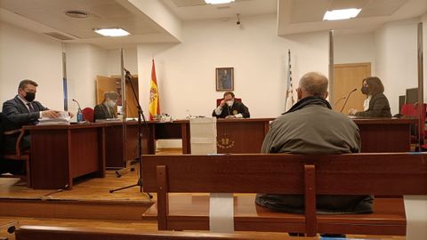 El lancarés denunciado por maltrato animal, en el juzgado de lo penal número 2 de Lugo.