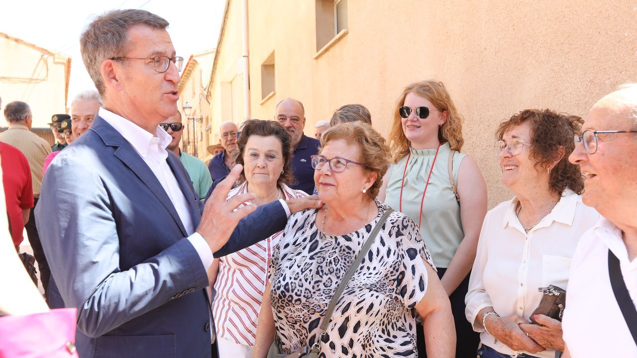 Feijoo: Quiero ser el presidente de la Espaa rural.Jaume Collboni, tras ser elegido alcalde de Barcelona con los votos de los comunes y el PP.