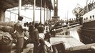 Emigrantes desembarcando en el puerto de Montevideo. Uruguay y Argentina fueron, junto a Cuba y México, destino de muchos asturianos desde el siglo XIX