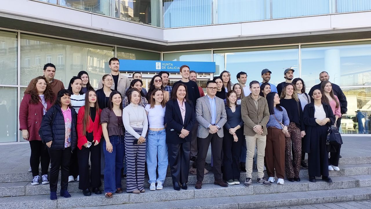 Rodrigo Barbeito, ajedrecista y soci�logo gallego: jaque mate a la exclusi�n social.Jos� Gonz�lez con beneficiarios de las becas BEME que cursan un posgrado en la Universidade de Vigo