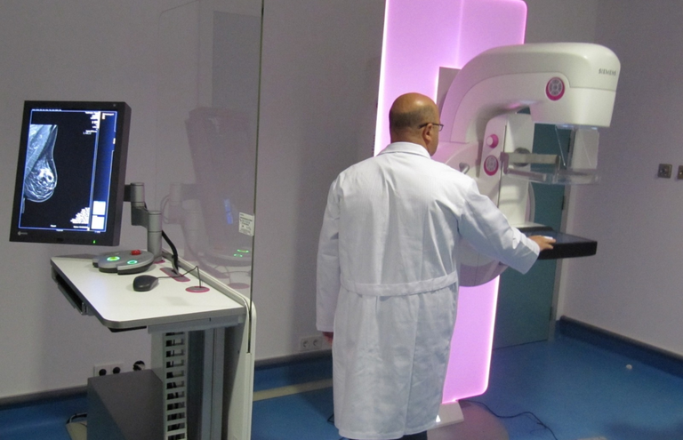 Sanidad y las comunidades autónomas del PP acuerdan compartir datos de los programas de cribado de cáncer