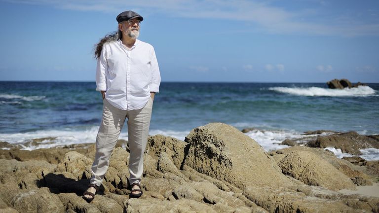 Bieito Romero: «É triste ter que escoitar música no móbil en vez de facelo na casa tranquilamente»