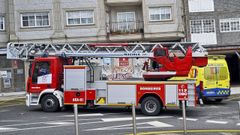 Bomberos y ambulancia, en una imagen de archivo, en Pontevedra