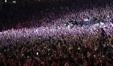 Miles de persoas disfrutan dos concertos do Son do Camiño no Monte do Gozo. 16/06/2023