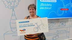 Mar�a Jes�s Mor�n, la vecina de Laviana ganadora de una bicicleta en la Fidma