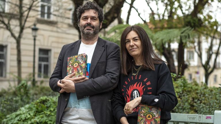 Ledicia Costas e Luismi Pérez reviven o espírito de «Elige tu propia aventura»