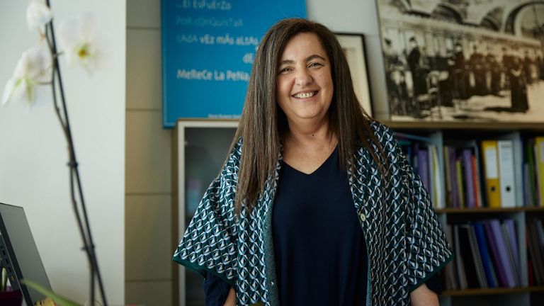 La directora general de Igualdad, Nuria Varela, en su despacho